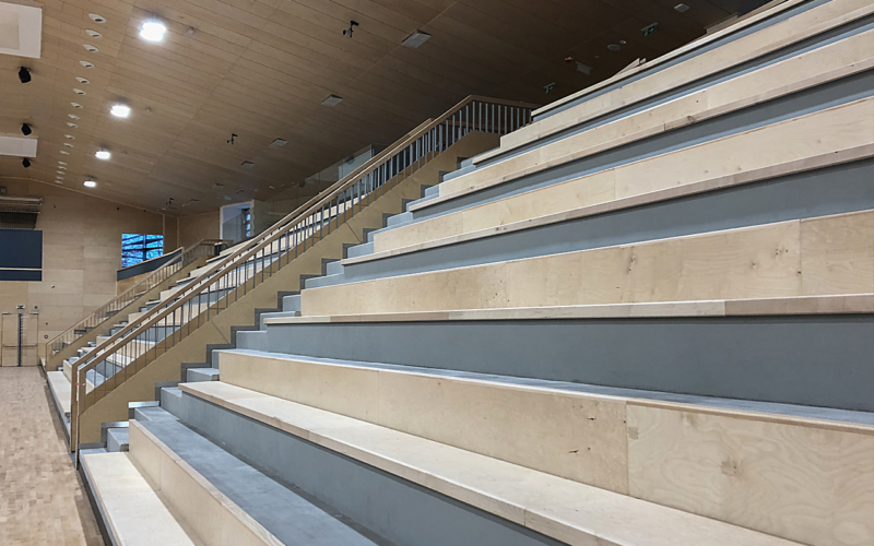 Sportcsarnok hangszigetelt burkolása