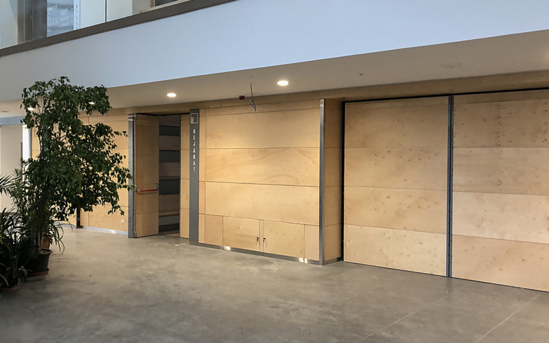 Sportcsarnok hangszigetelt burkolása